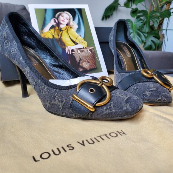 LOUIS VUITTON Monogram Canvas/Leather Heels - Picture 1 of 10